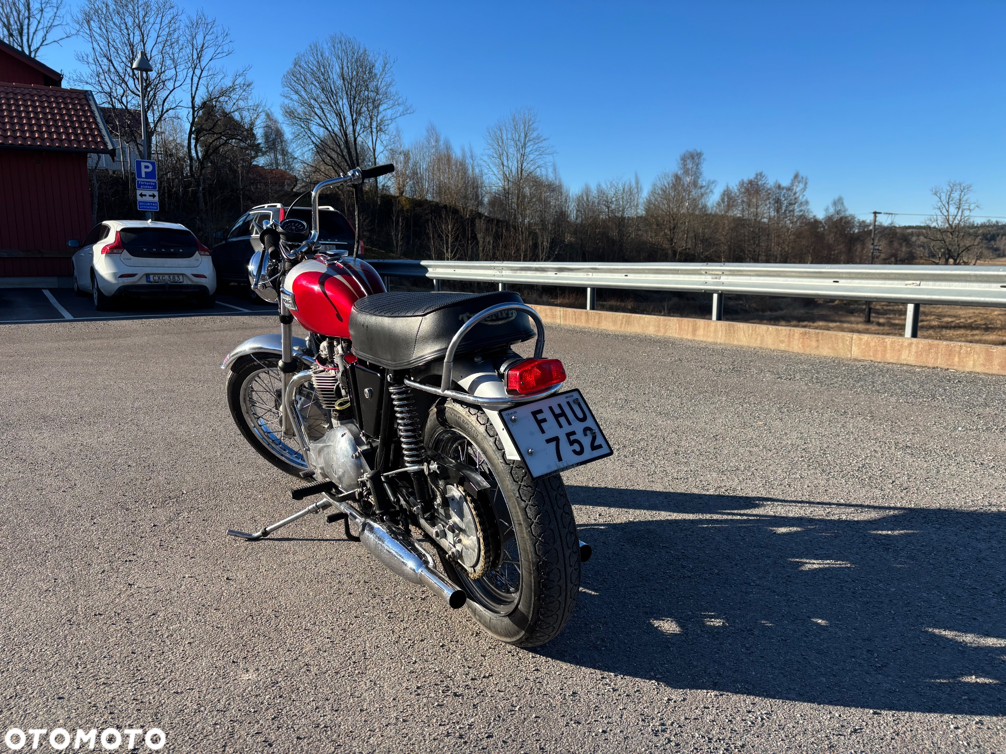 Triumph Bonneville - 8