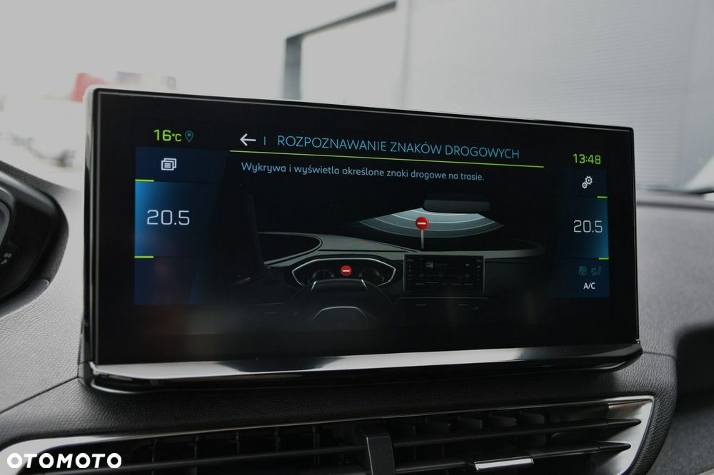 Peugeot 3008 1.6 PureTech Hybrid PHEV Road Trip S&S EAT8 - 36
