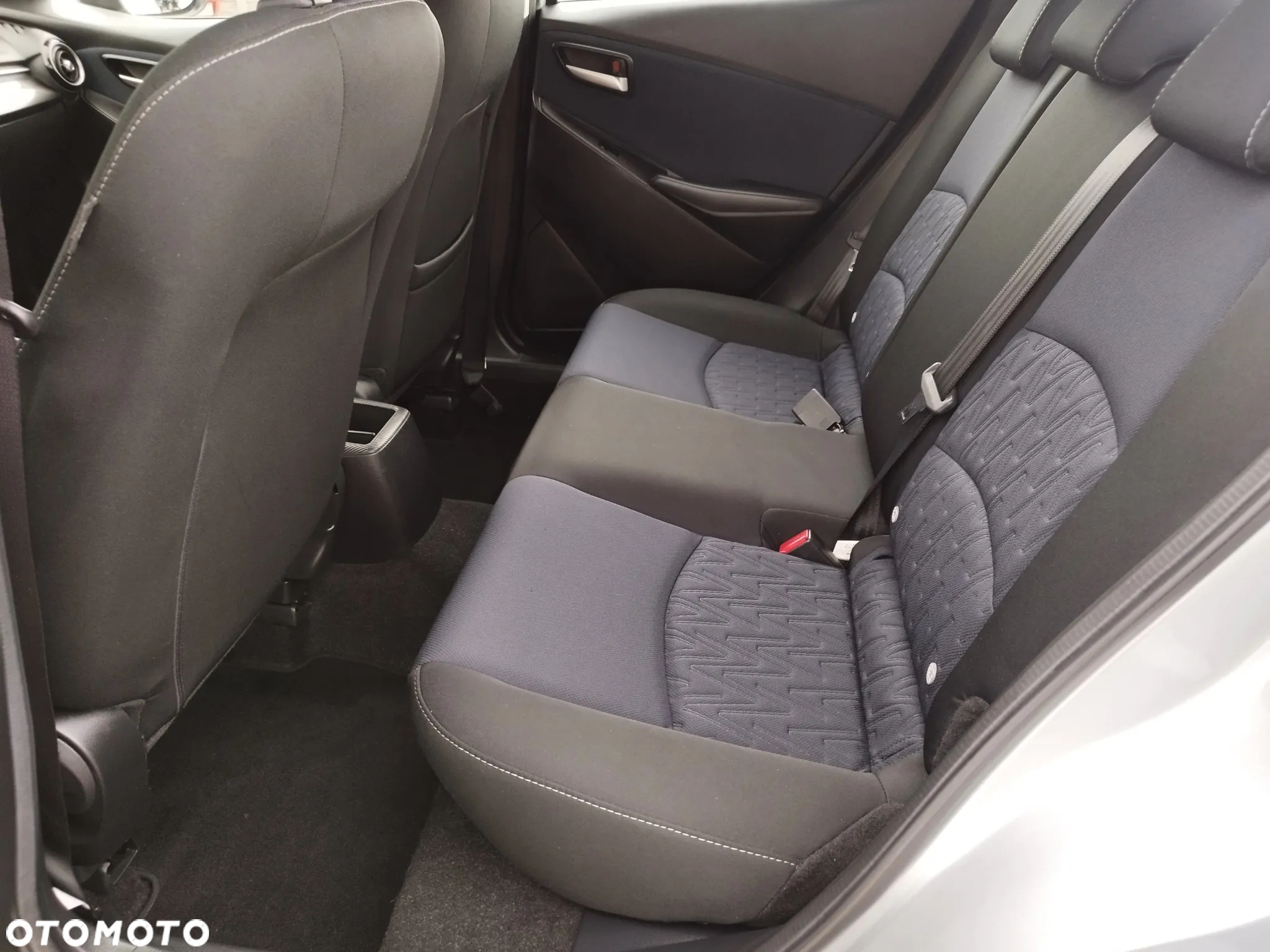 Mazda 2 SKYACTIV-G 75 Center-Line - 18