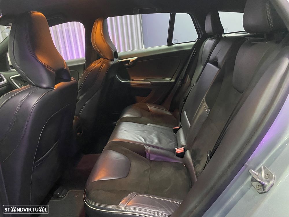 Volvo V60 D6 Twin Engine Geartronic RDesign - 23