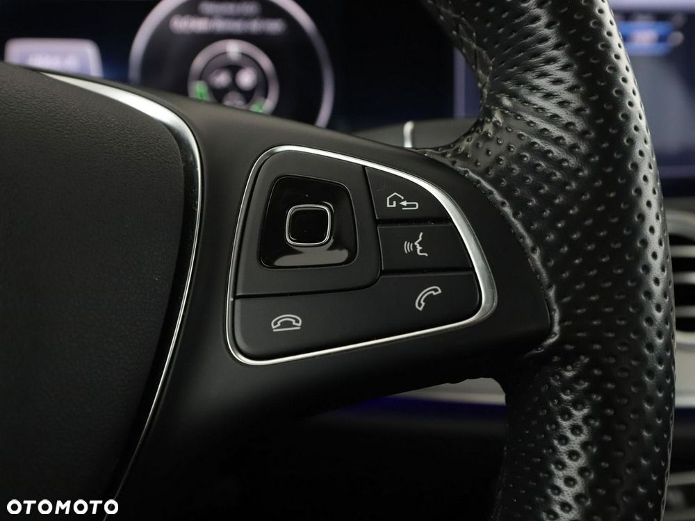 Mercedes-Benz Klasa E 200 9G-TRONIC Avantgarde - 32