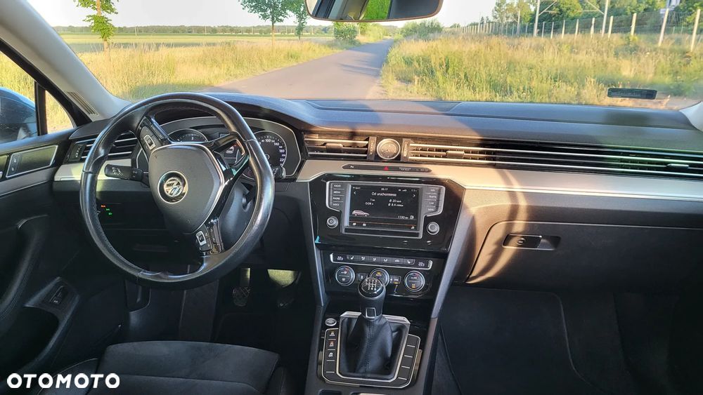 Volkswagen Passat 2.0 TDI BMT 4Mot Highline - 8