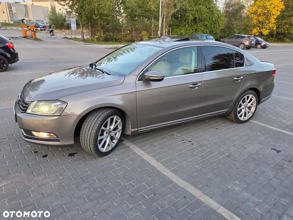 Volkswagen Passat - 9