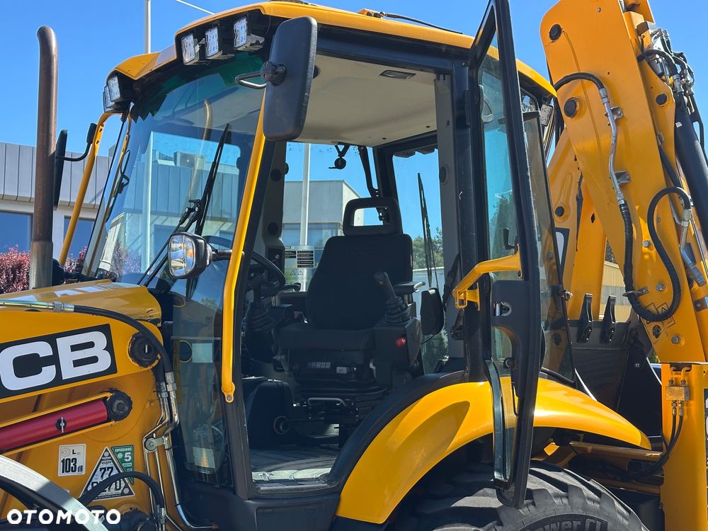 JCB 4CX Advance Easy Control PRO - 13
