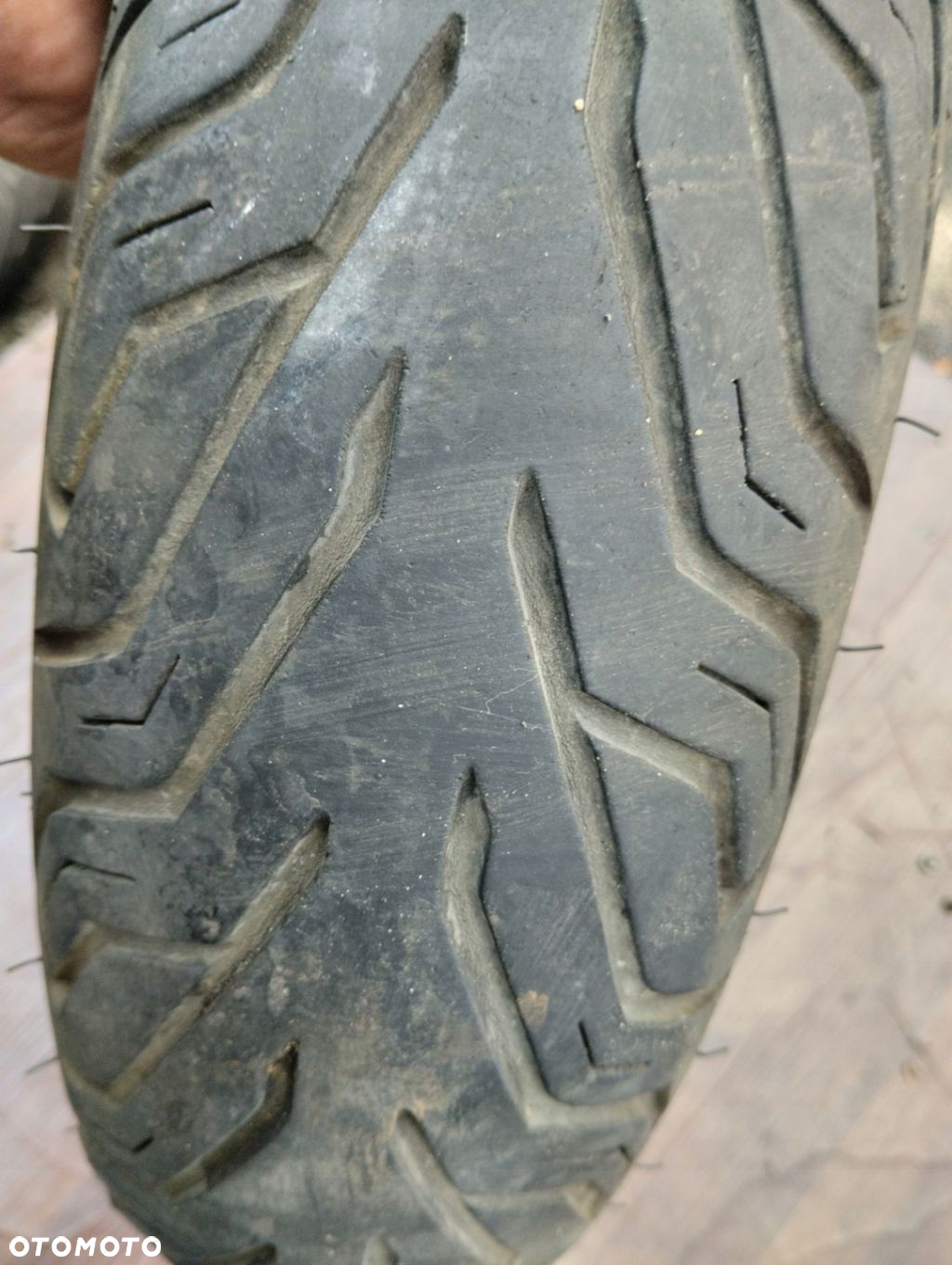 KYMCO GTI 300 felga kolo tyl 130/70/16 - 6