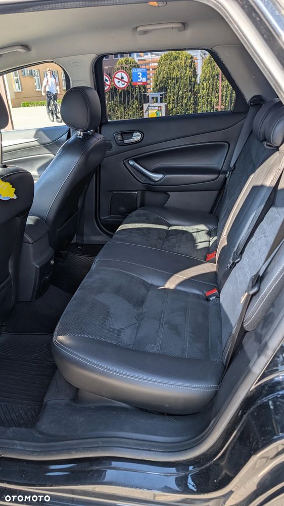 Ford Mondeo 2.0 TDCi Ghia - 6