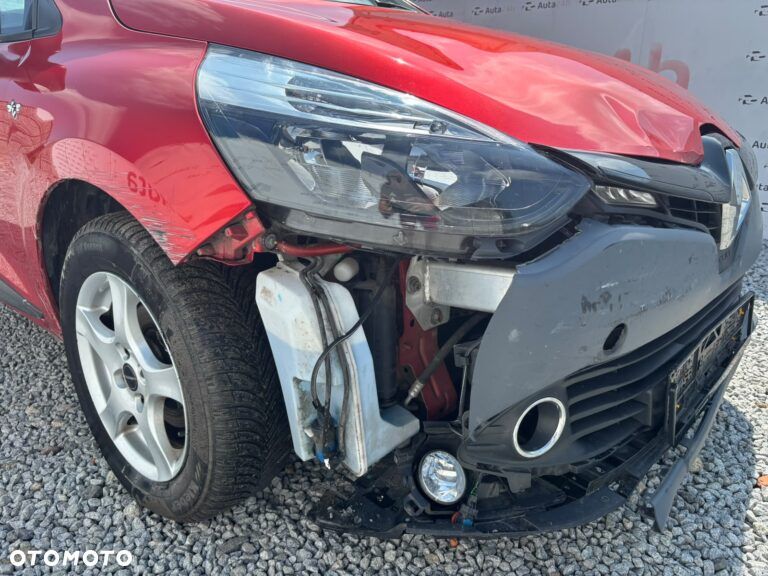 Renault Clio 1.2 16V 75 Expression - 13
