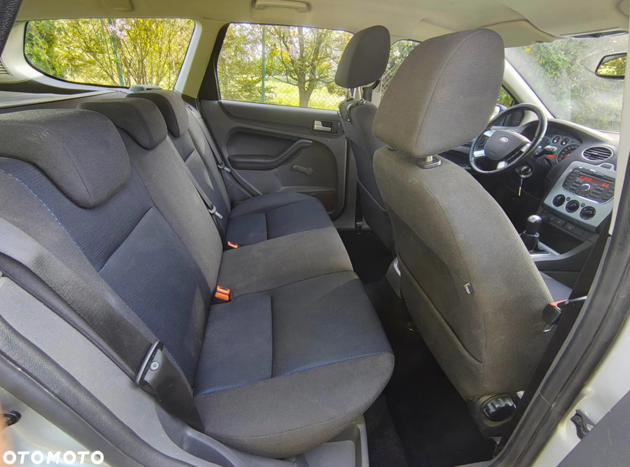 Ford Focus 1.4 16V Connection - 32