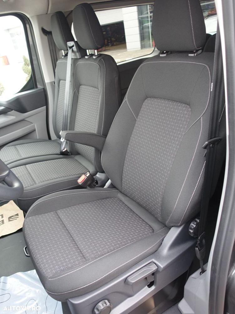 Ford Transit Custom - 13