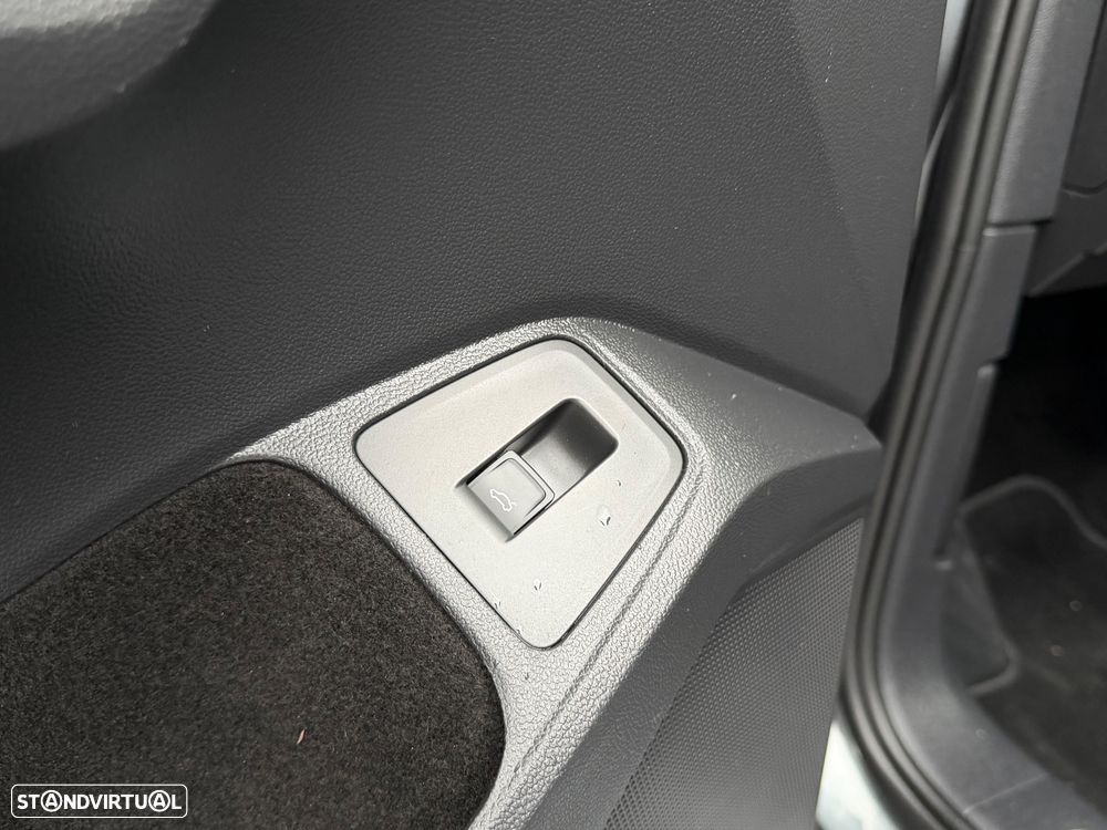 VW Tiguan Allspace 2.0 TDI Highline DSG - 36