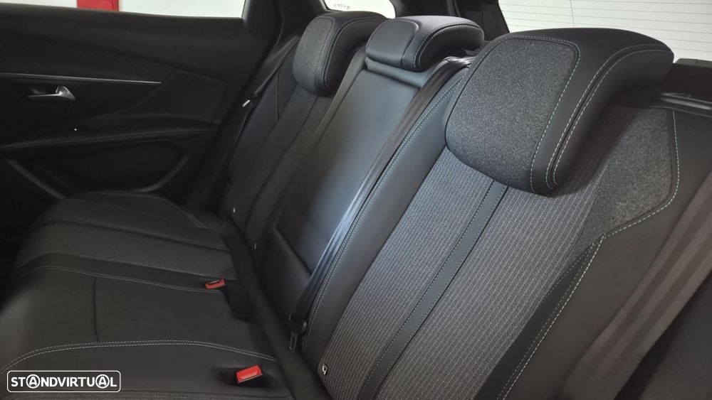Peugeot 3008 1.6 Hybrid Allure Pack e-EAT8 - 14