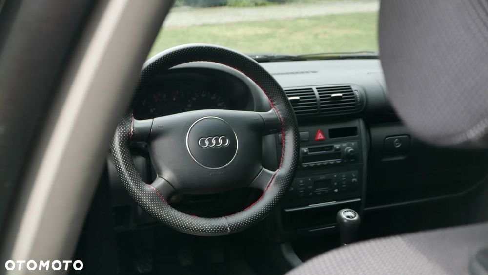 Audi A3 Sportback 1.6 Ambiente - 20