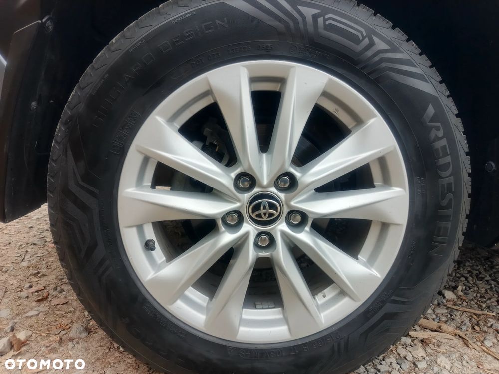 Toyota Corolla Cross - 19