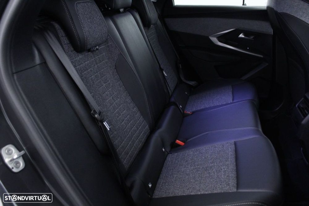 Peugeot 3008 1.2 Hybrid Allure e-DCS6 - 16