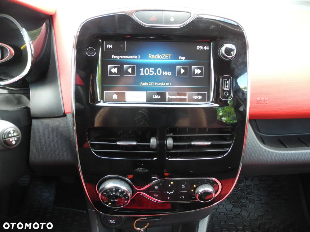 Renault Clio - 11