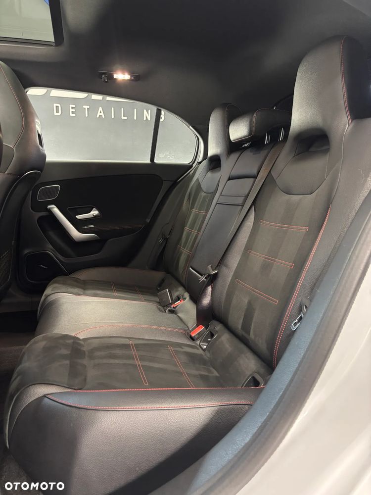 Mercedes-Benz Klasa A 250 AMG Line 7G-DCT - 12