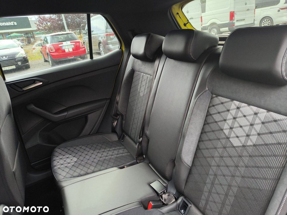 Volkswagen T-Cross - 17