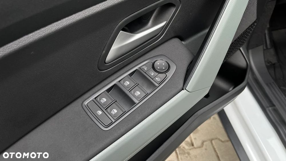 Dacia Bigster 1.8 Full Hybrid 155 Extreme MMT - 12