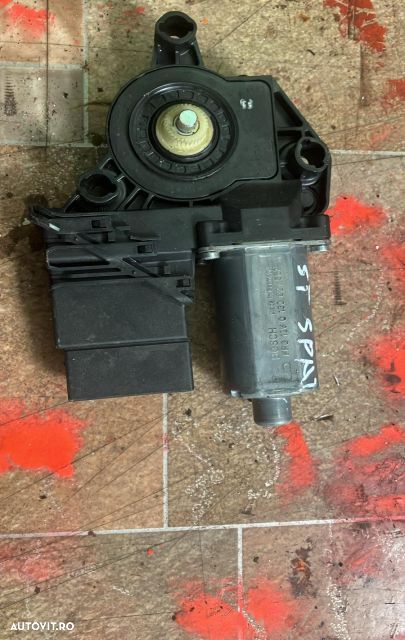 Motoras macara geam spate stanga 5K0959703A Volkswagen VW Touran 1 [2 - 1