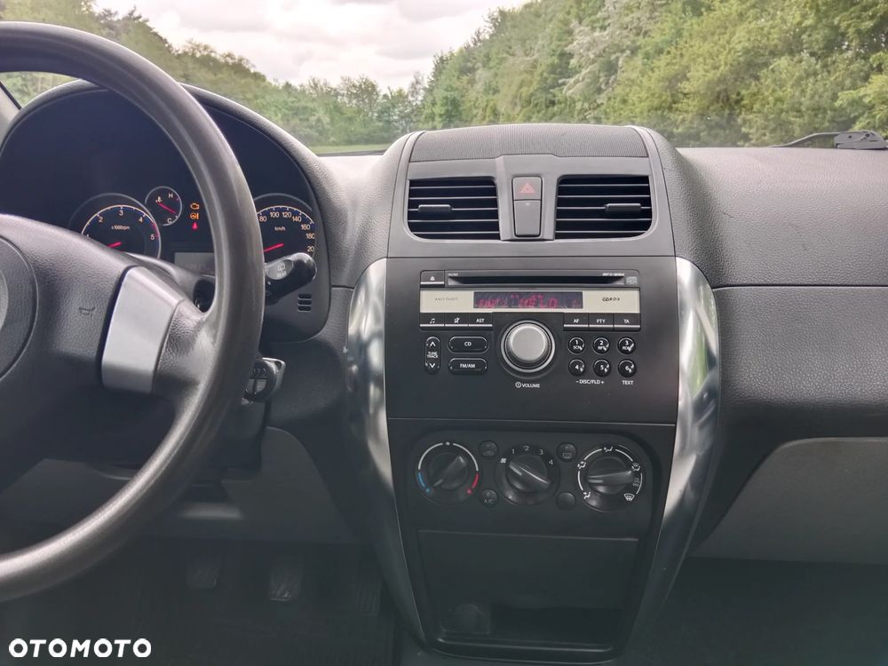 Suzuki SX4 2.0 DDiS 4x2 Style - 4