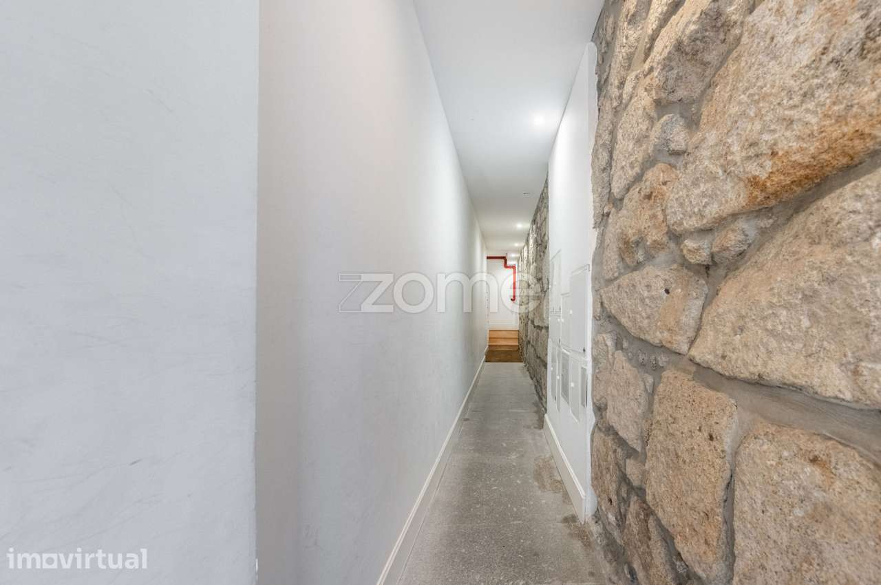 Apartamento T0 com Licença AL na Rua Santa Catarina, Porto - Grande imagem: 2/17
