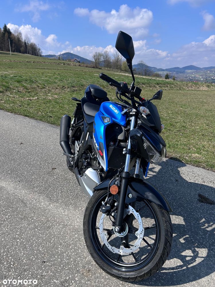 Suzuki GSX - 7