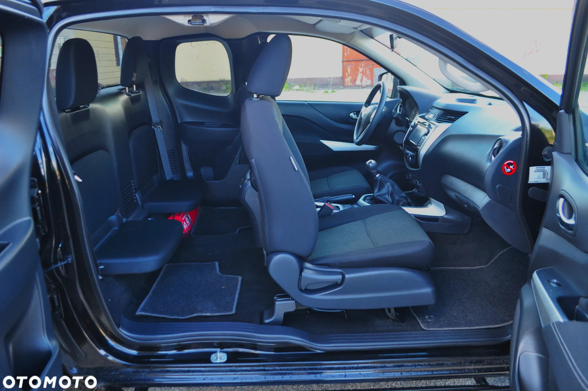 Nissan NP300 Pickup Navara 2.3 dCi Visia EU6 - 25