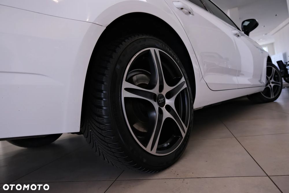Audi A4 Avant - 15