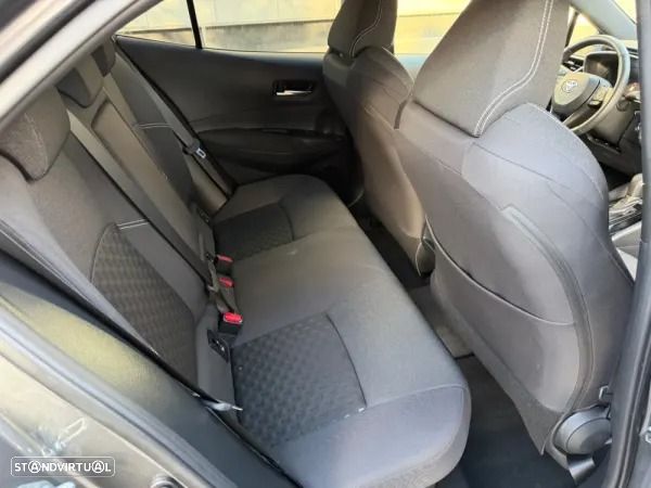 Toyota Corolla 1.8 Hybrid GR-Sport - 6