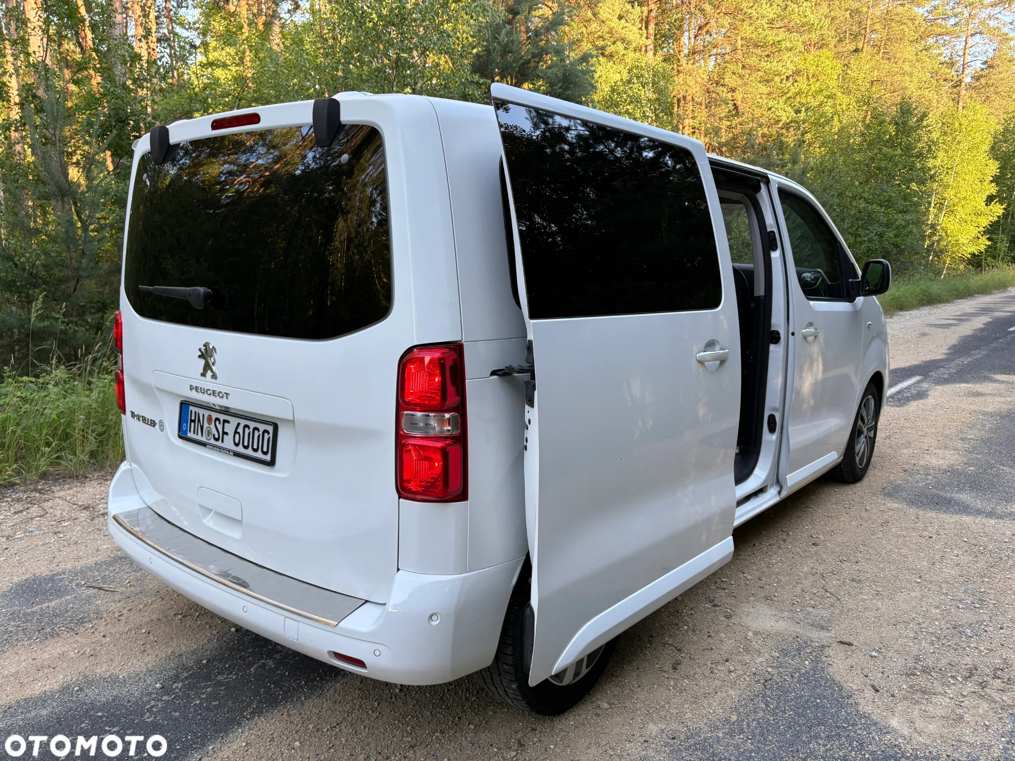 Peugeot Traveller L2 2.0 BlueHDi 180 S&S EAT8 Allure - 12