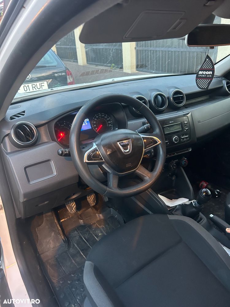 Dacia Duster 1.5 dCi 4x2 Laureate - 6
