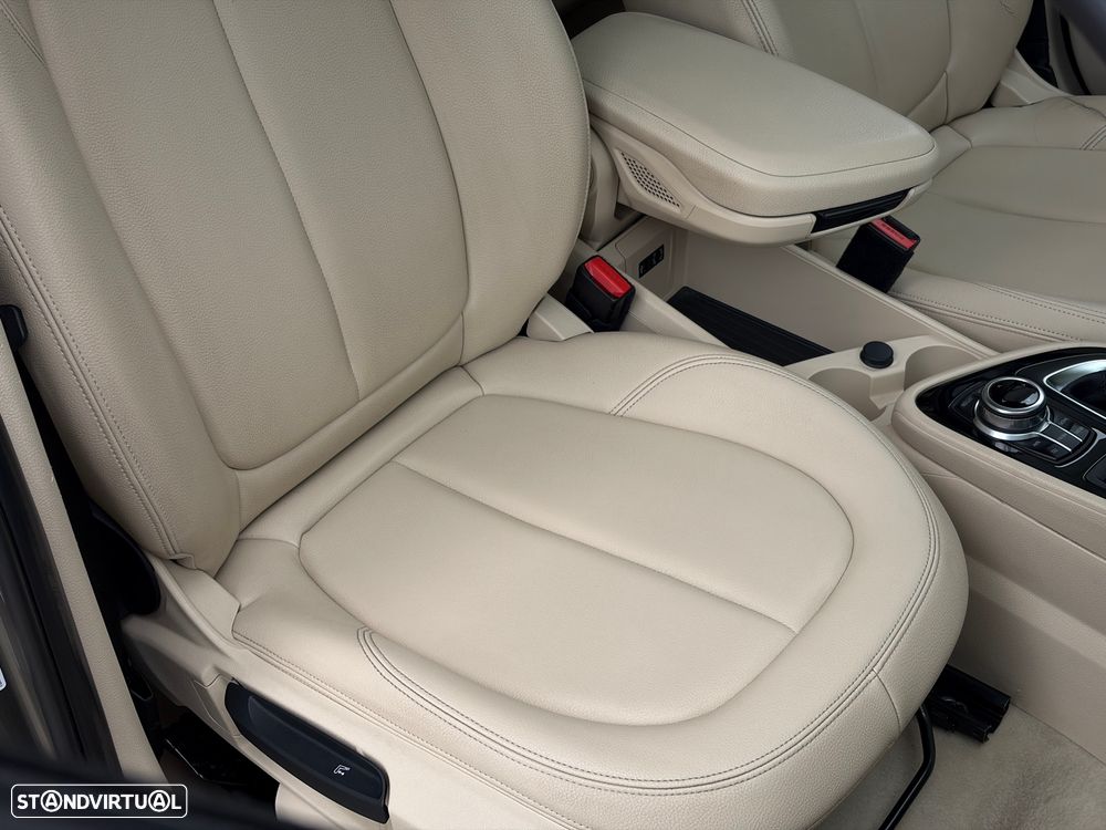 BMW 225xe Active Tourer iPerformance Luxury Line - 38
