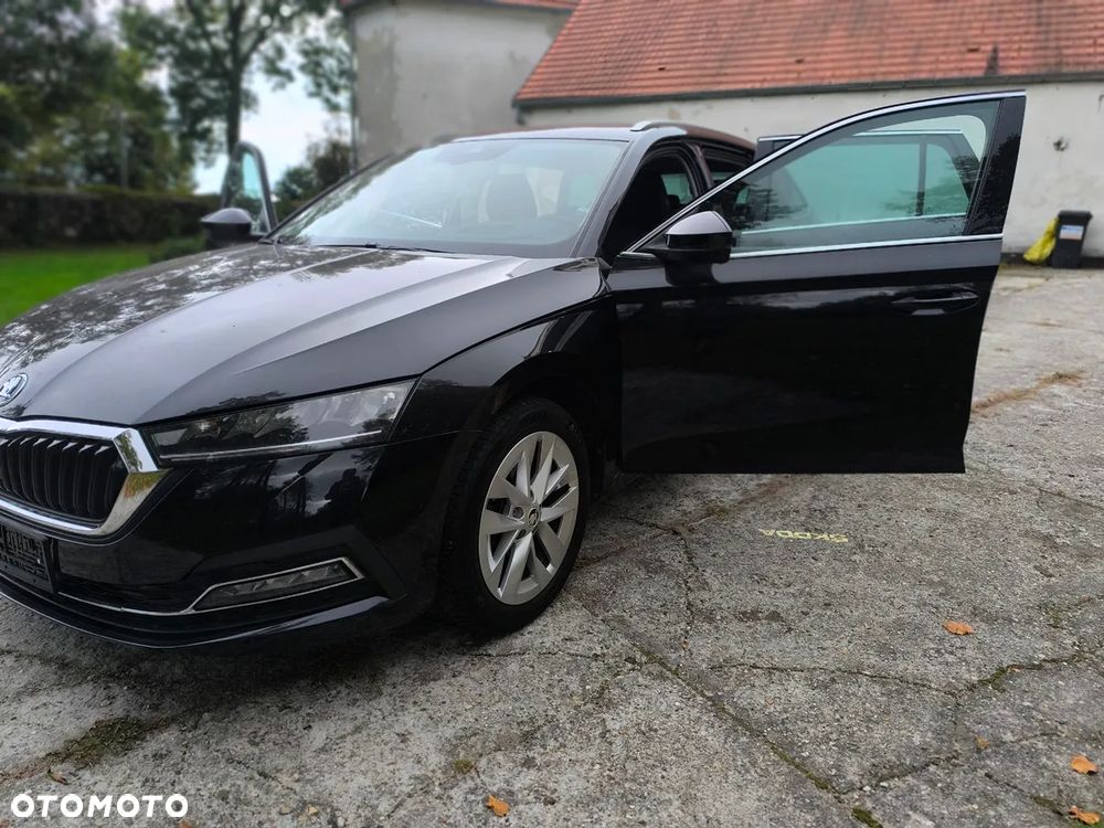 Skoda Octavia 1.5 TSI Scout First Edition - 36