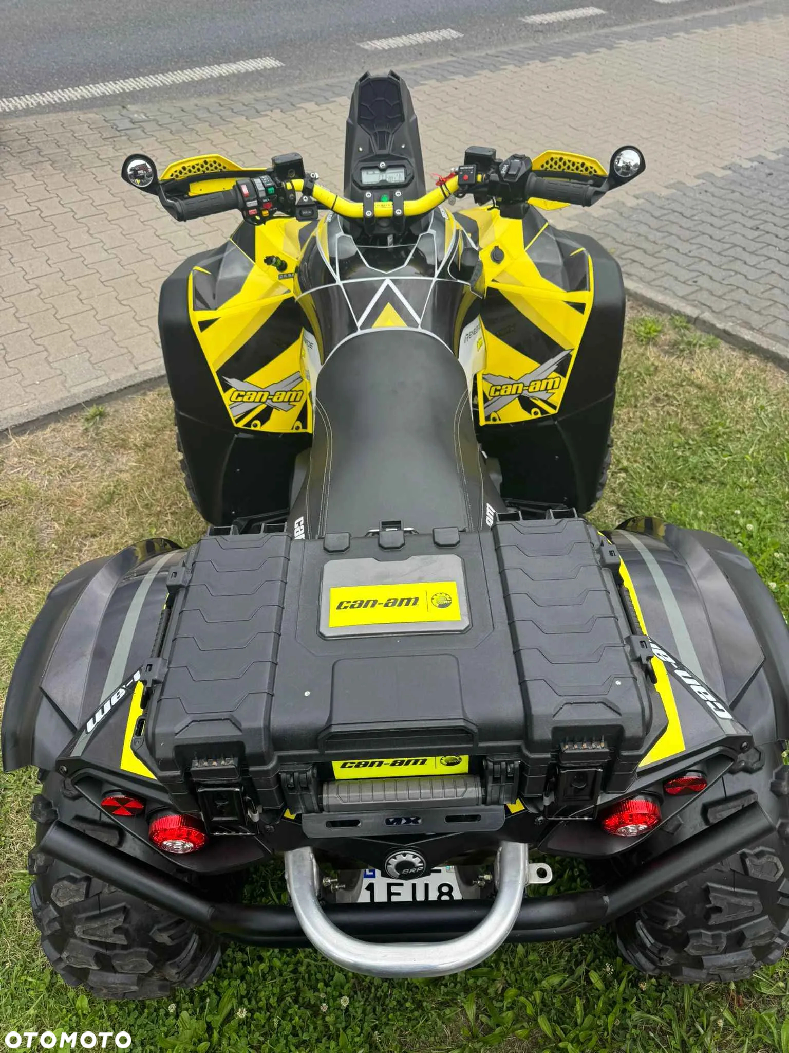 Can-Am Renegade - 12