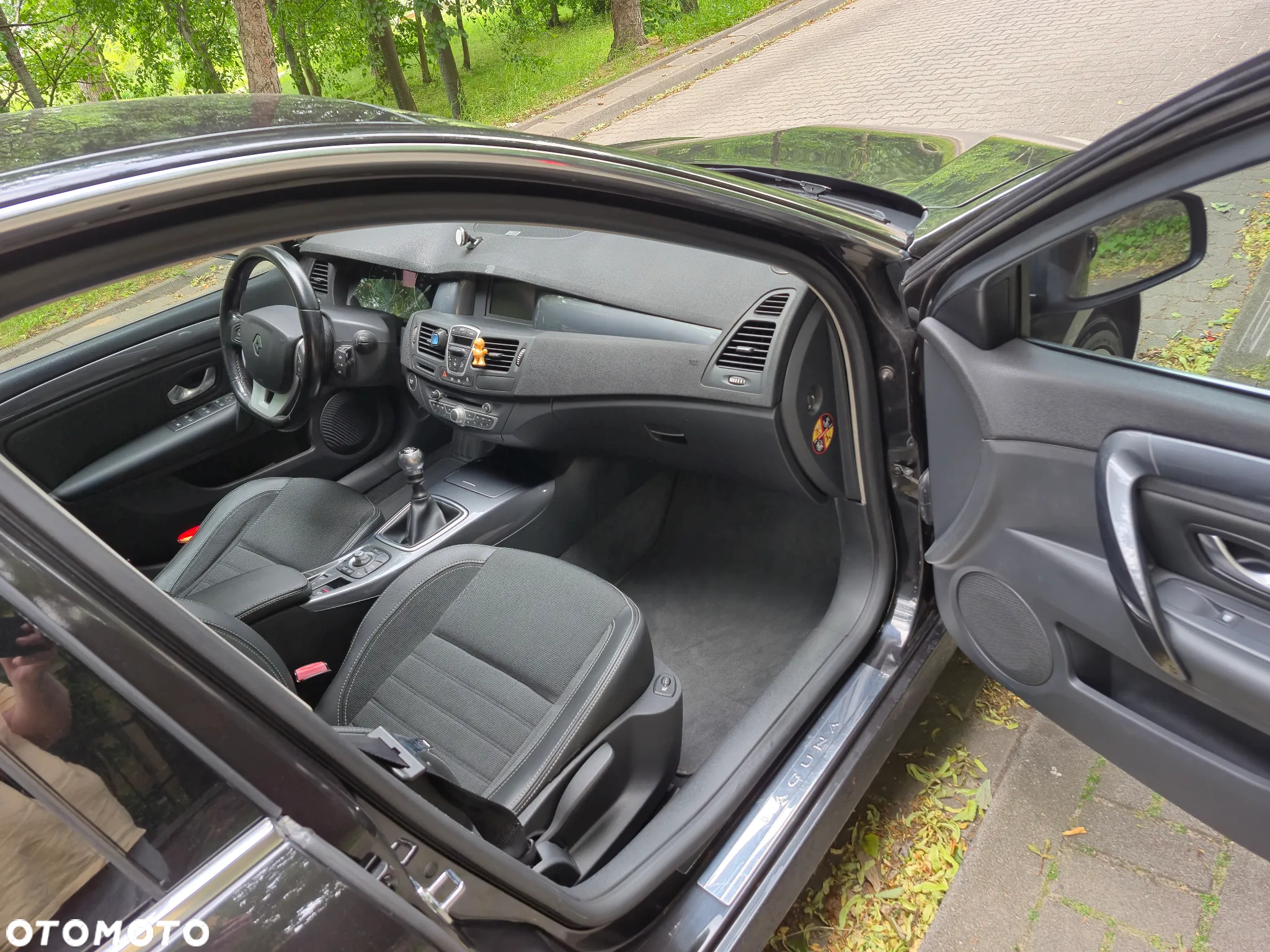Renault Laguna dCi 150 FAP GT - 13