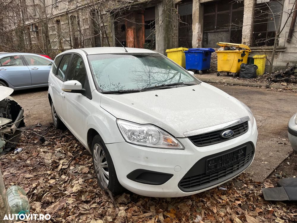 Dezmembrez Ford Focus 2 facelift 2009 break alb 1,6 TDCI - 1