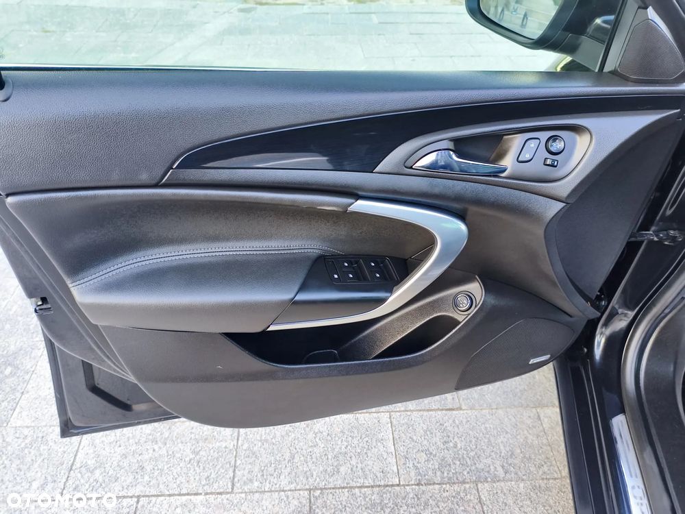 Opel Insignia 1.6 T Cosmo S&S EU6 - 24