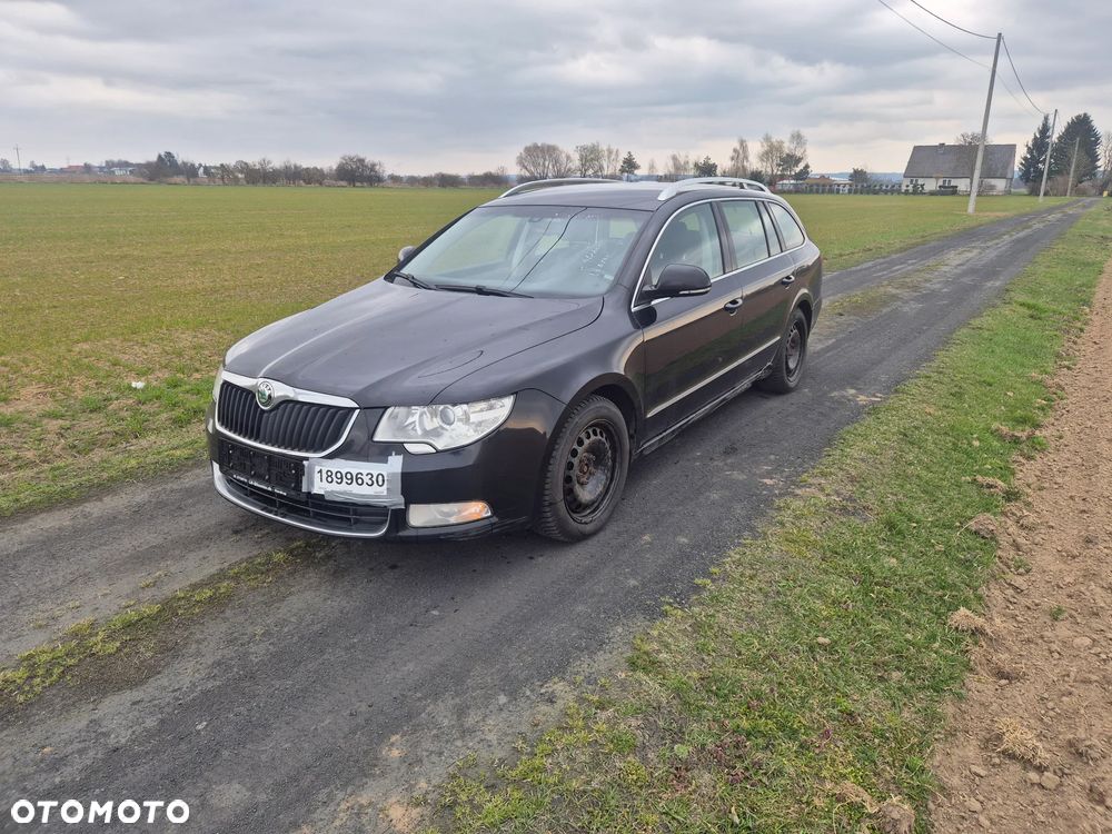 Skoda Superb 1.6 TDI GreenLine - 9