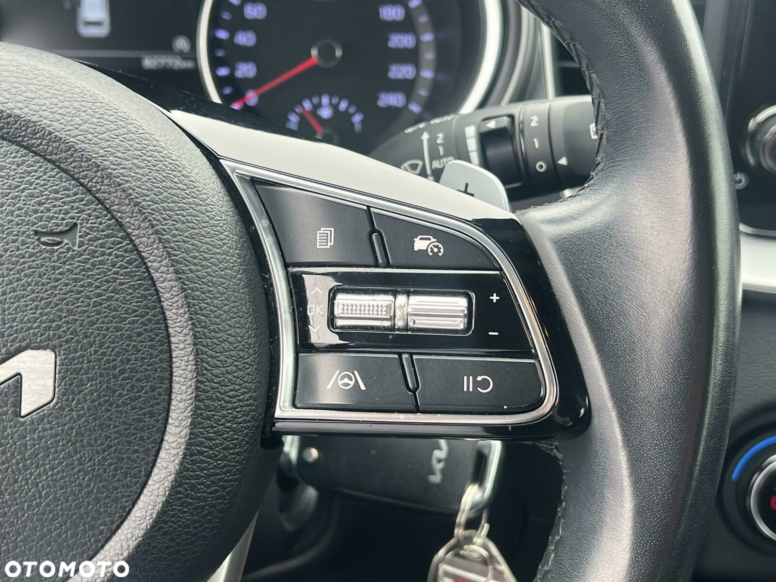 Kia Ceed - 16