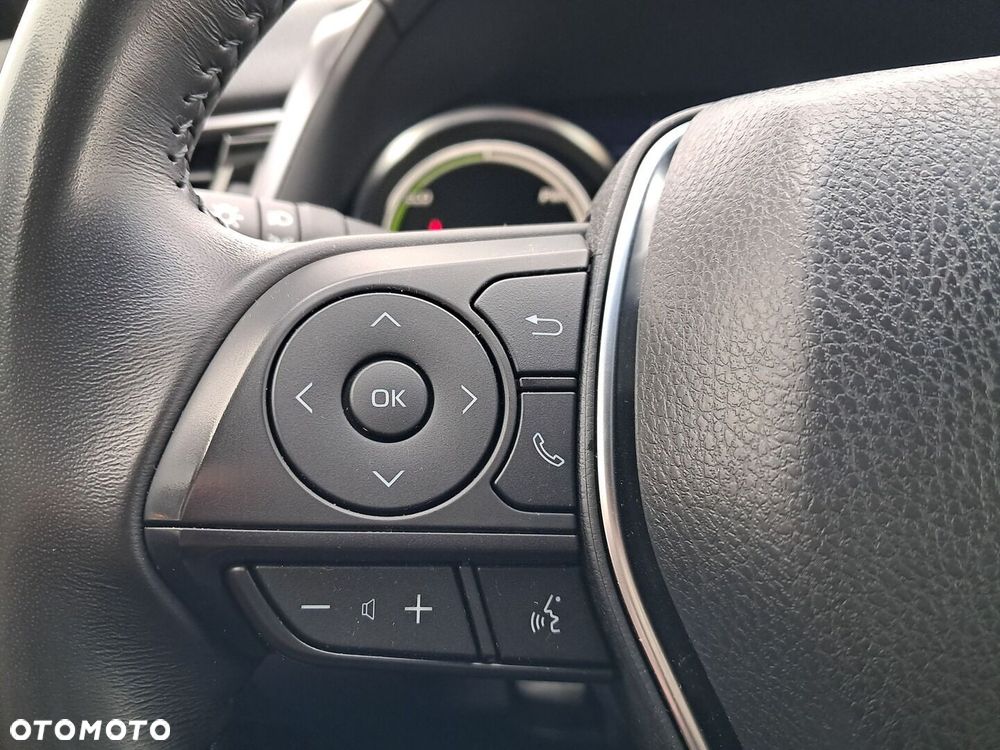 Toyota Camry 2.5 Hybrid Comfort CVT - 24