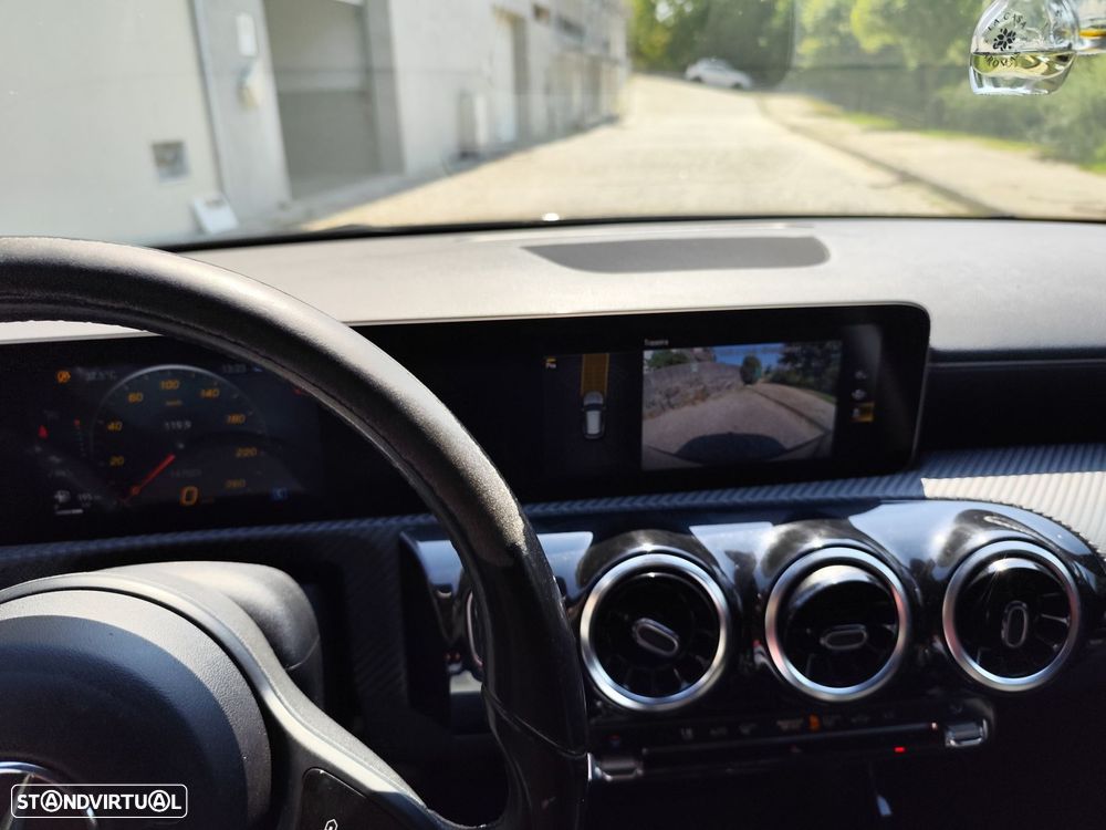 Mercedes-Benz CLA 180 d Shooting Brake Style Plus - 21