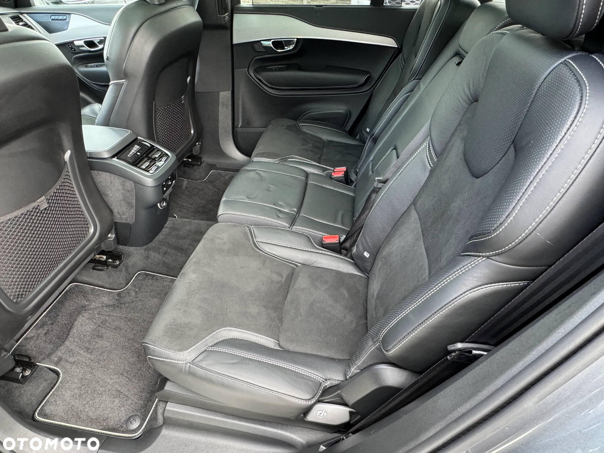 Volvo XC 90 T8 AWD Recharge Geartronic RDesign - 29