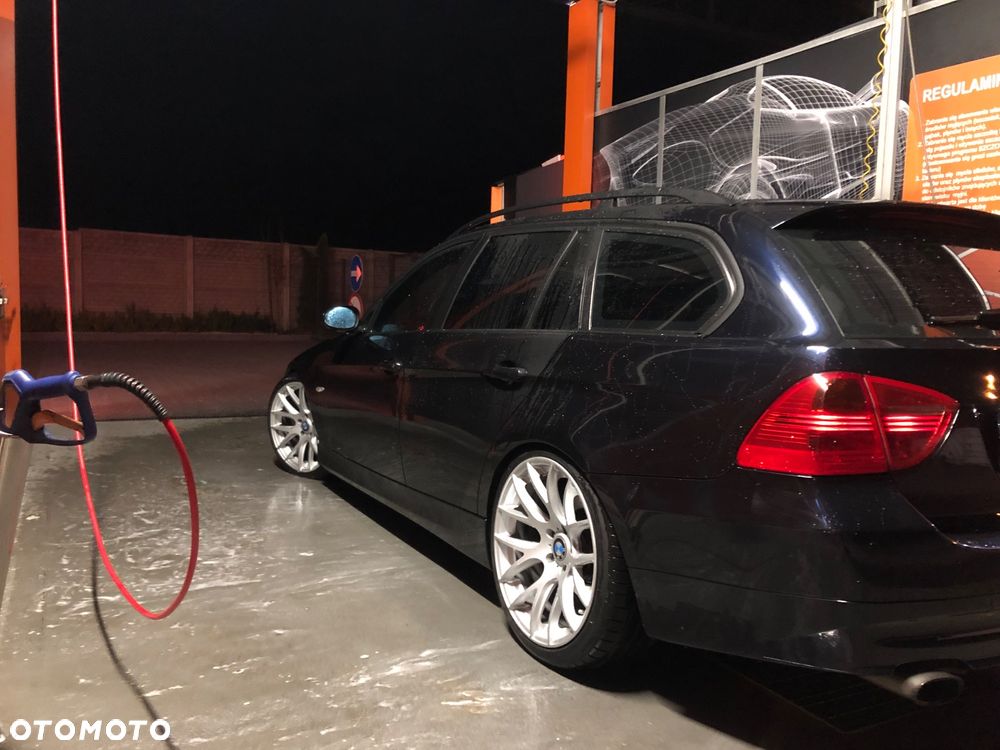 BMW Seria 3 320d - 34