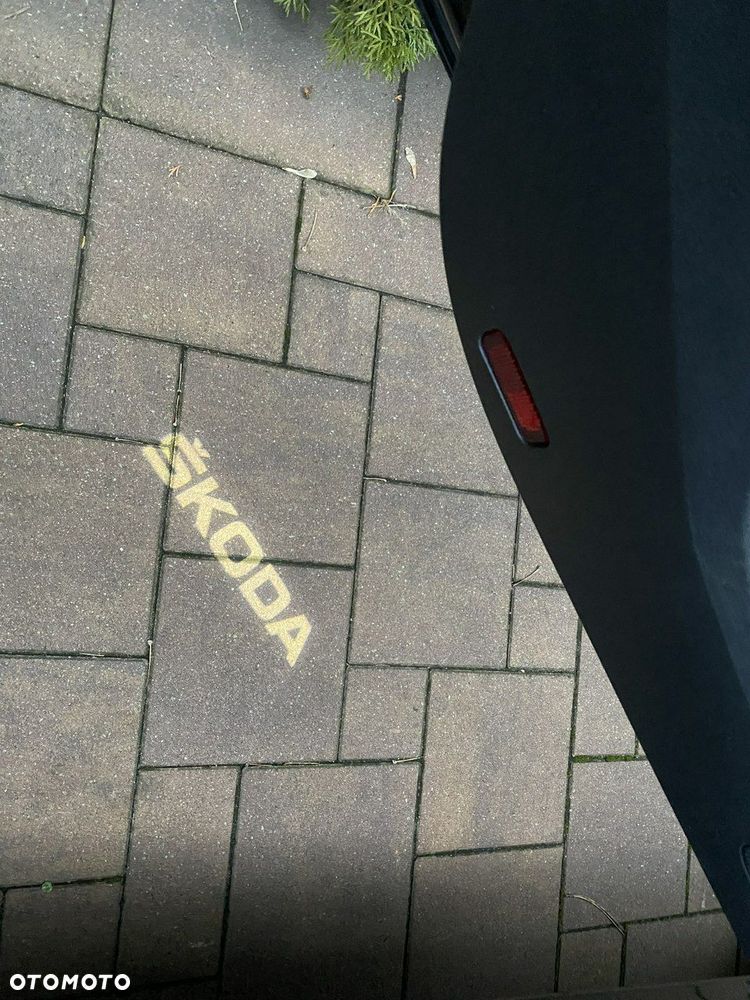 Skoda Octavia 2.0 TDI Ambition DSG - 40