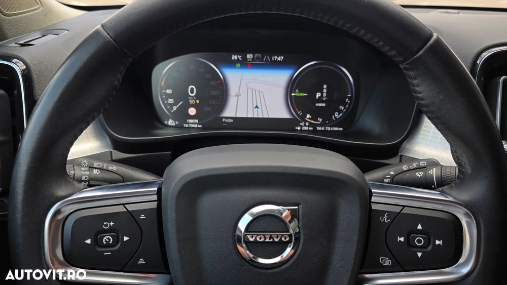 VOLVO XC40 2021 — imagine 30
