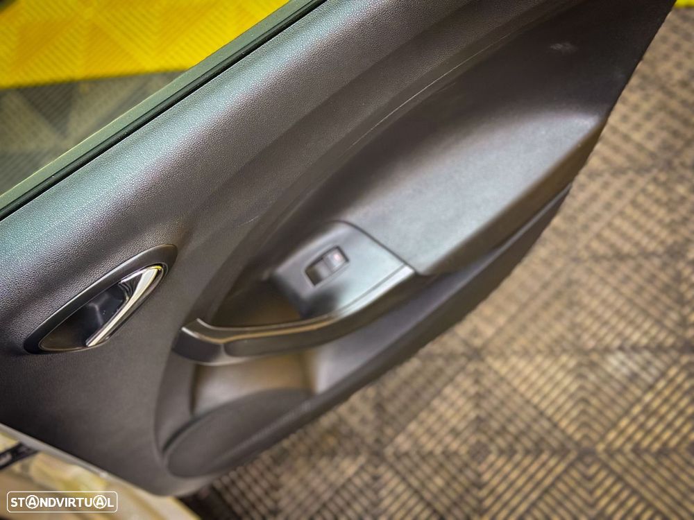 SEAT Ibiza 1.0 Reference - 15