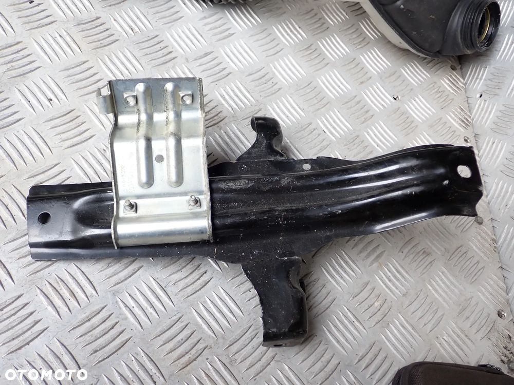 MERCEDES W176 CZĘŚCI - A1179061000, A6450900041, 32069666, A6450920040, A2463001804, A2465200101, 7800537500, A2065000040, A1768300354, A1768300754, A1768210036, A1769190100, A1769190600, A1766280214, A0045429918, A2469001309, A1768850165, A1768850265, A2468300261, A0009006603, A2464300210, A2465281182, A1767570006, PASY PRAWY / LEWY PRZÓD I LEWY TYŁ - 12