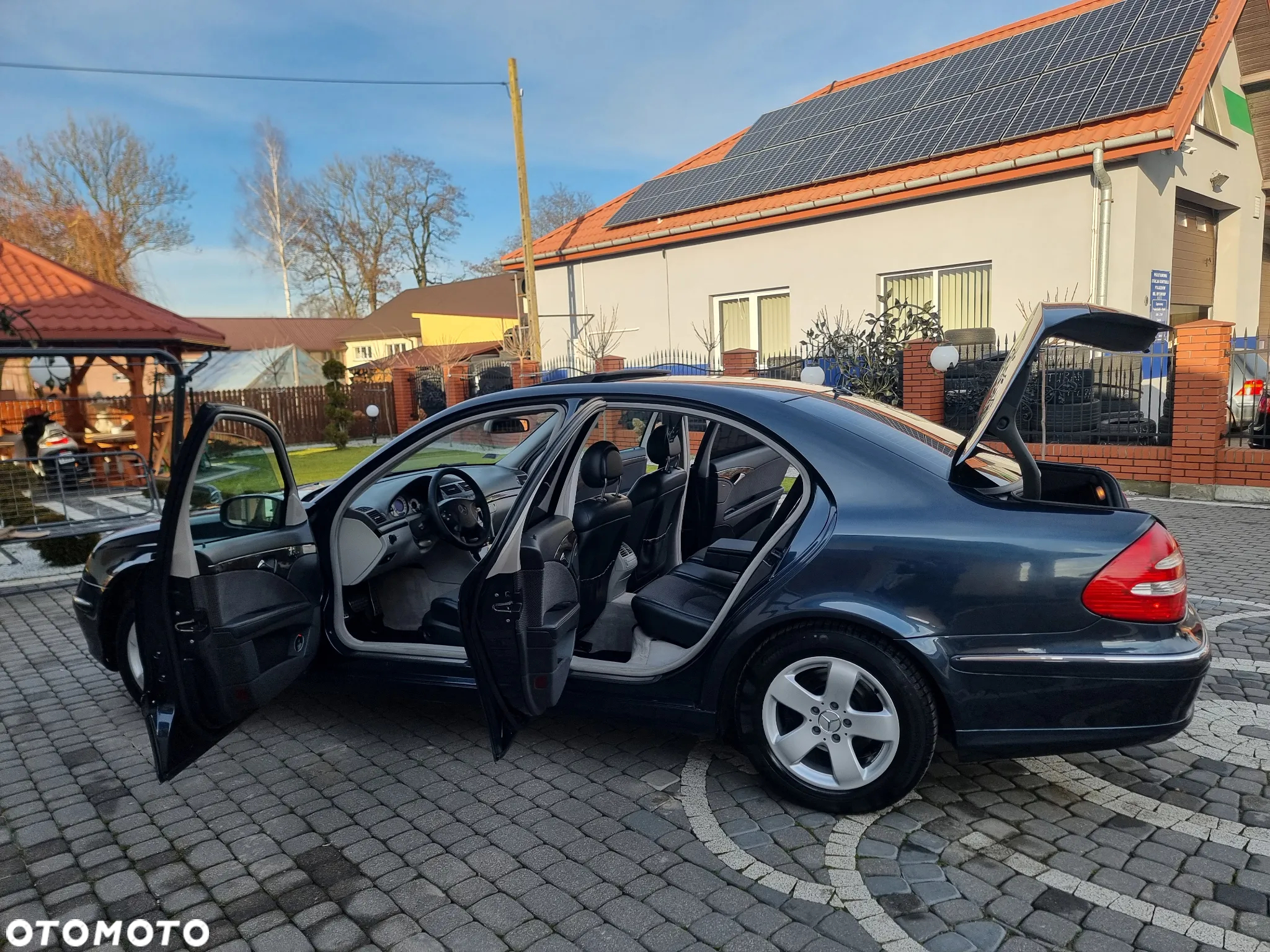 Mercedes-Benz Klasa E 240 4-Matic Avantgarde - 12