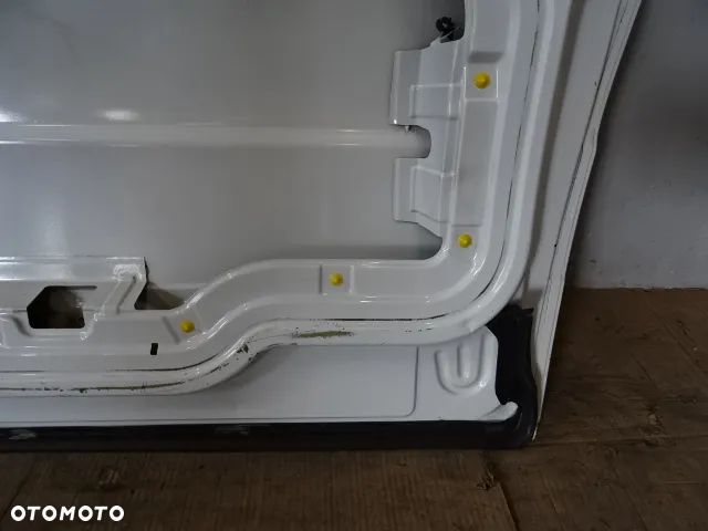 DRZWI PRAWY TYŁ PRAWE TYLNE BOCZNE PRZESUWNE SUWANE RENAULT TRAFIC II 01-06 LAK:OD31 NR1613 - 16