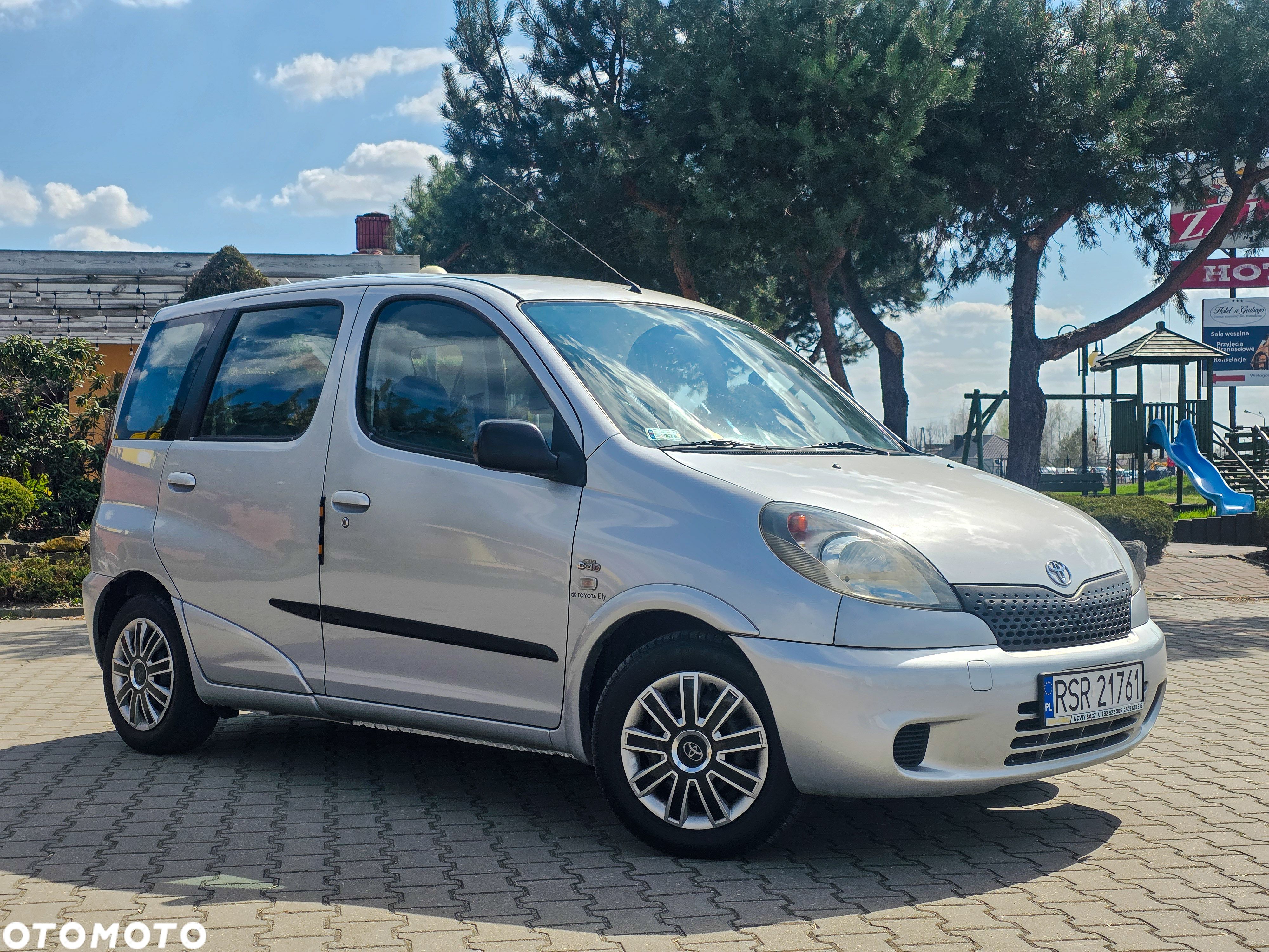 Toyota Yaris Verso 1.4 D-4D - 1